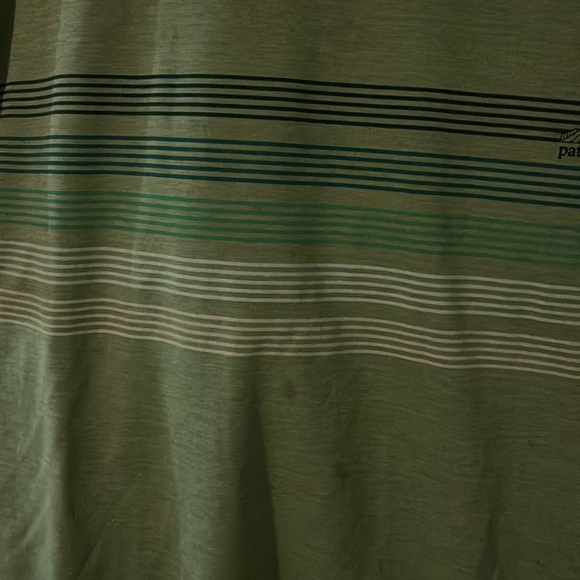 Patagonia DriFit Material T-shirt - Picture 3 of 4